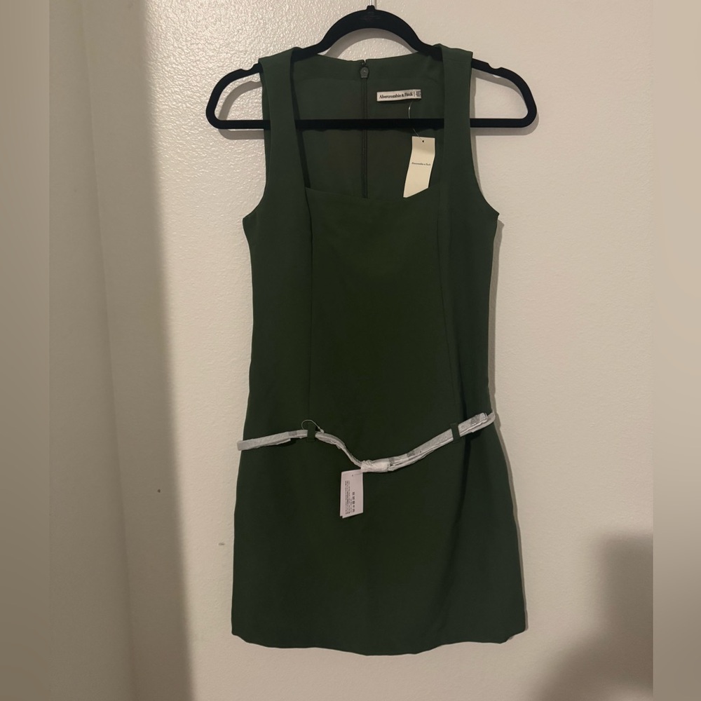 NWT!! Abercrombie & Fitch Green Sleeveless Sheath Dress - Picture 5 of 11